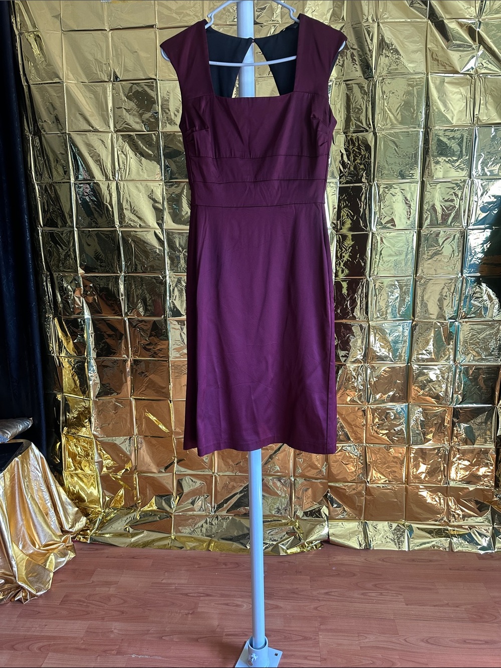 Sleeveless Midi Dress in Deep Wine